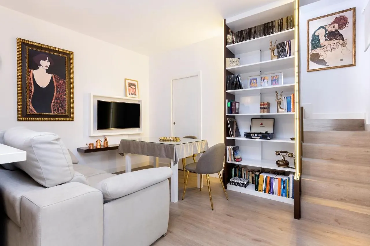 Unika Homes Faustino & Terrace Seville Spain